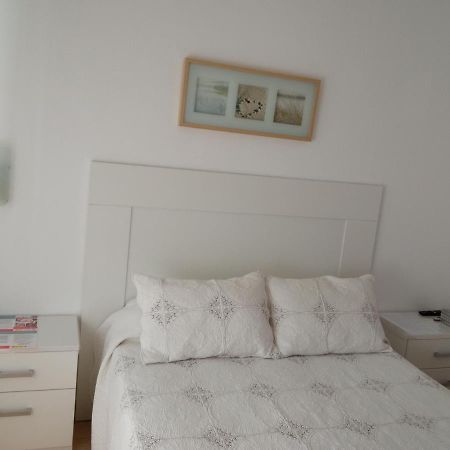 Habitación Individual En Apartamento Compartido Con La Anfitriona Sevilla Exterior foto